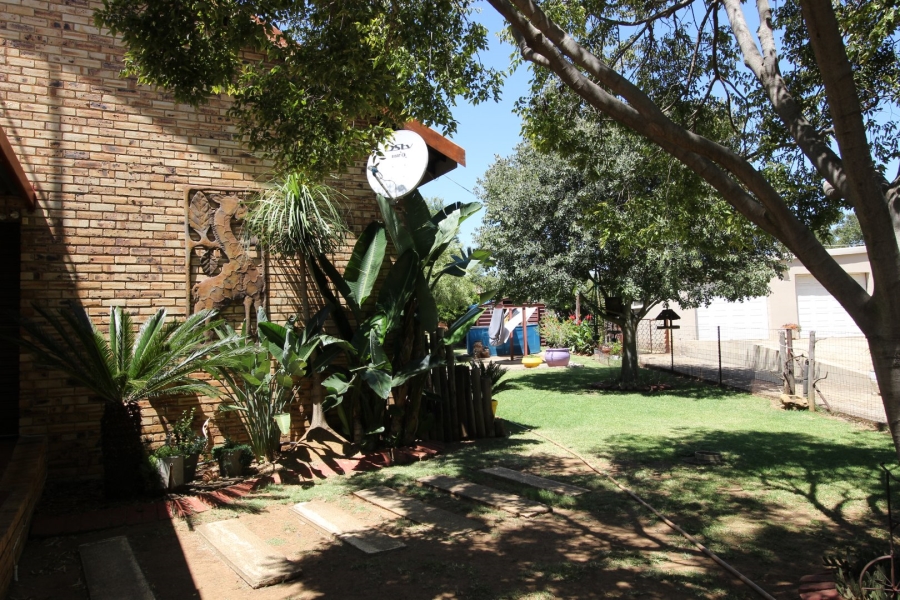 4 Bedroom Property for Sale in Deneysville Free State